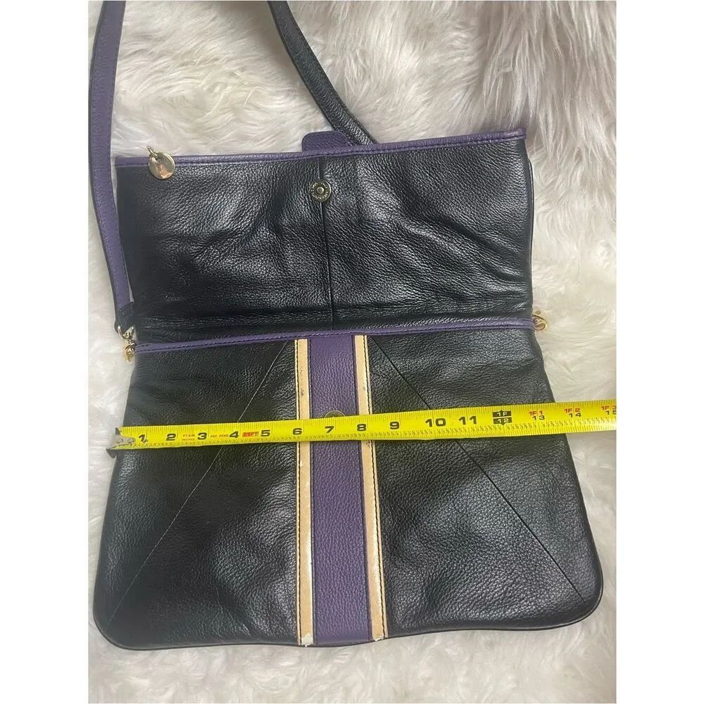 Maxx New York Purple & beige Trim shoulder bag with gold tone hardwares. - Picture 7 of 16